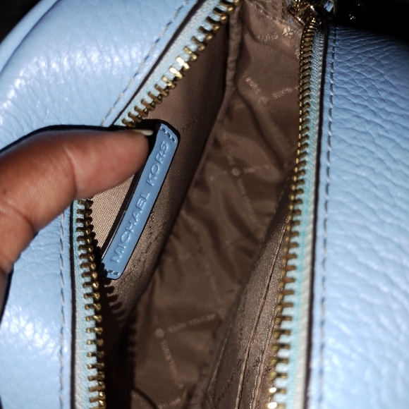 Michael Kors Fulton Small Logo Debossed Leather Canteen Crossbody Bag GUC - Picture 8 of 13